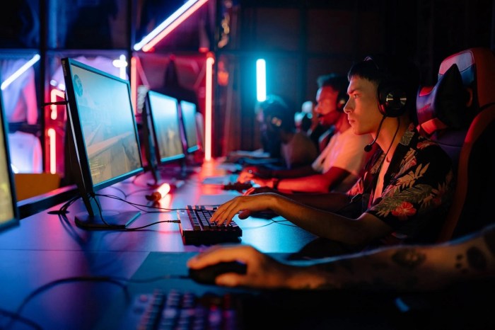 AI dalam Bidang Olahraga: Analisis Kinerja dan Strategi Permainan - Ratu AI Teknologi AI Kini Dipakai untuk Analisis Permainan Esports
